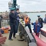 Сотрудники ГИМС провели операцию по эвакуации пострадавшего моряка с судна в Чёрном море