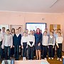 В Севастополе автоинспекторы провели профилактическое мероприятие по ПДД для школьников